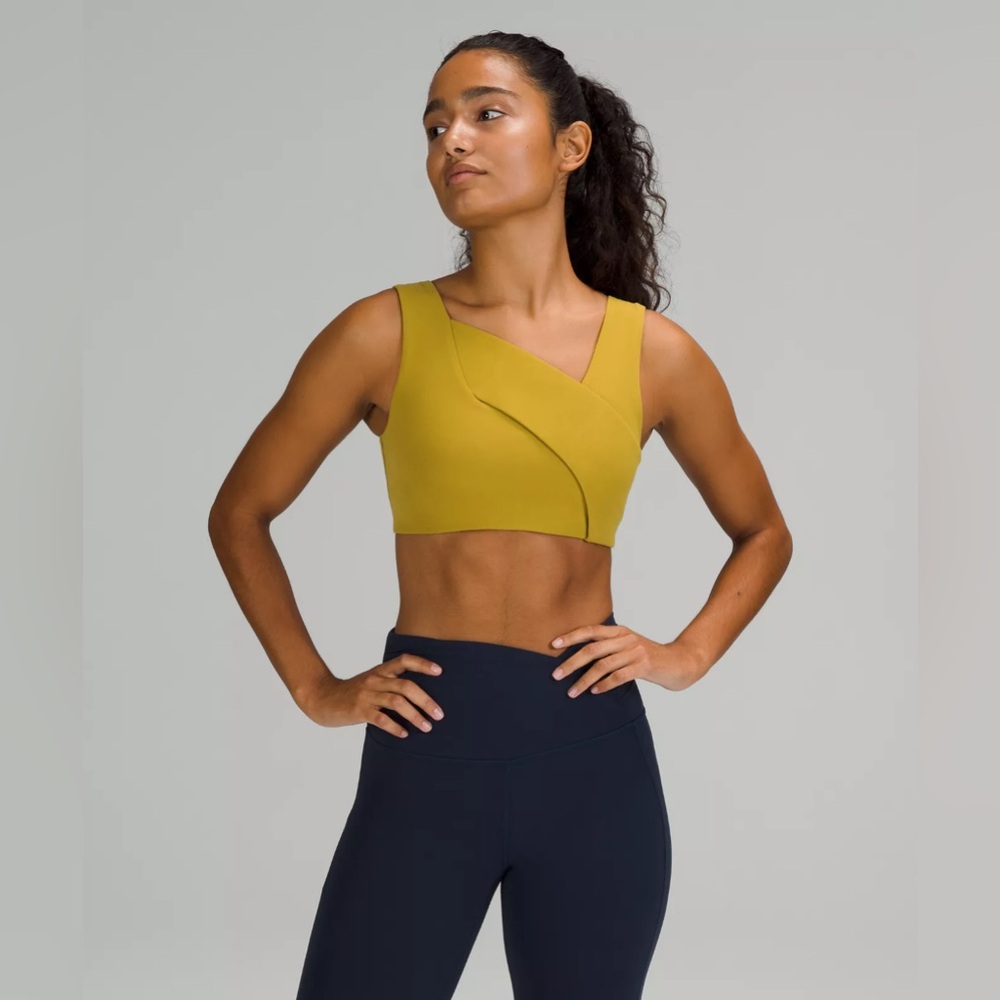 Lululemon Cross Front Yoga Bra A-C cup size 8